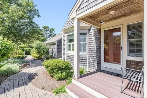 1 Pinchion Vale #1, Plymouth, MA 02360
