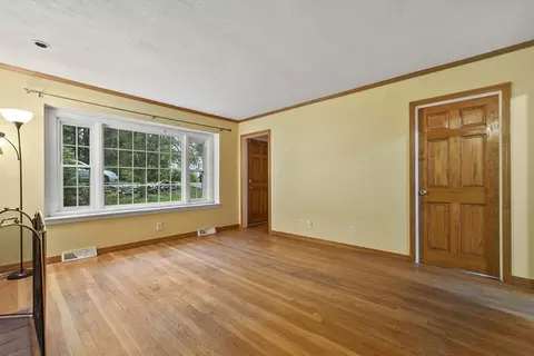 9 Foster St, Danvers, MA 01923 photo 7
