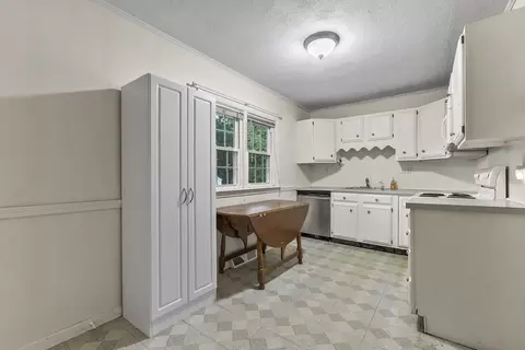 9 Foster St, Danvers, MA 01923 photo 9