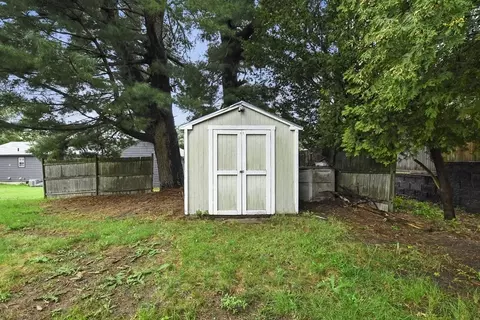 9 Foster St, Danvers, MA 01923 photo 25