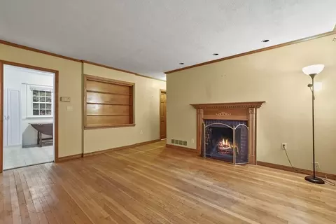 9 Foster St, Danvers, MA 01923 photo 6