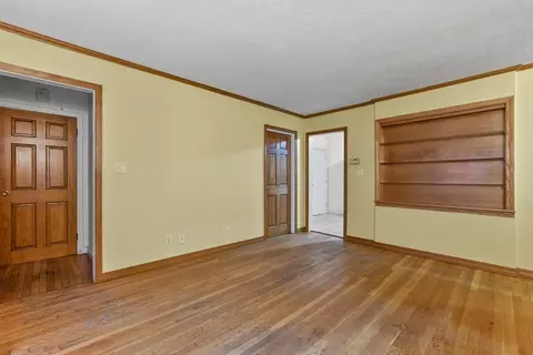 9 Foster St, Danvers, MA 01923 photo 5