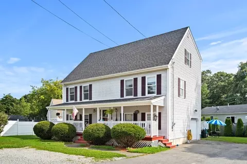 72 Beach Rd, Salisbury, MA 01952