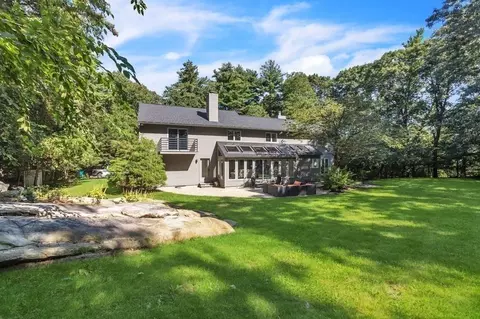 62 Chestnut St, Upton, MA 01568 photo 6