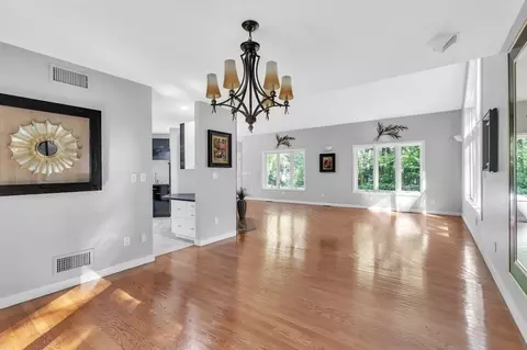 62 Chestnut St, Upton, MA 01568 photo 11