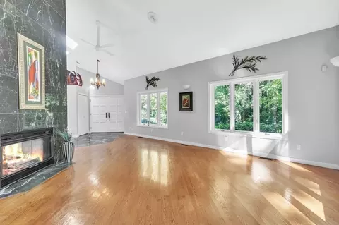 62 Chestnut St, Upton, MA 01568 photo 10
