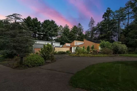120 Whittier Rd, Milton, MA 02186