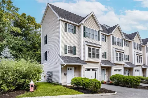 26 Main St #1, North Andover, MA 01845