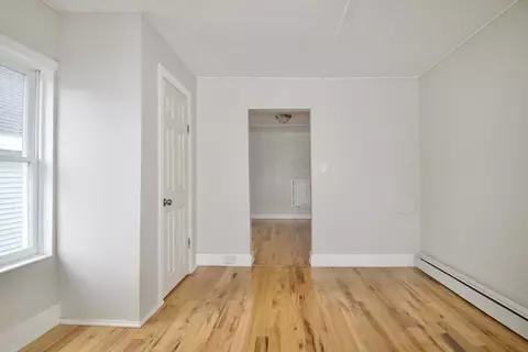 38 Collins St, Springfield, MA 01109 photo 22