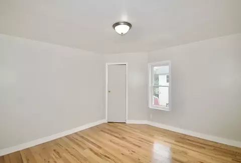 38 Collins St, Springfield, MA 01109 photo 23