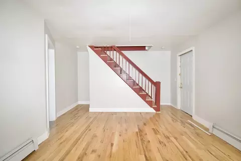 38 Collins St, Springfield, MA 01109 photo 14