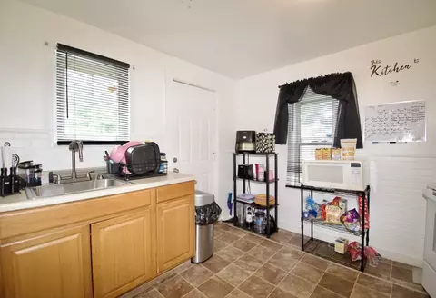 38 Collins St, Springfield, MA 01109 photo 25