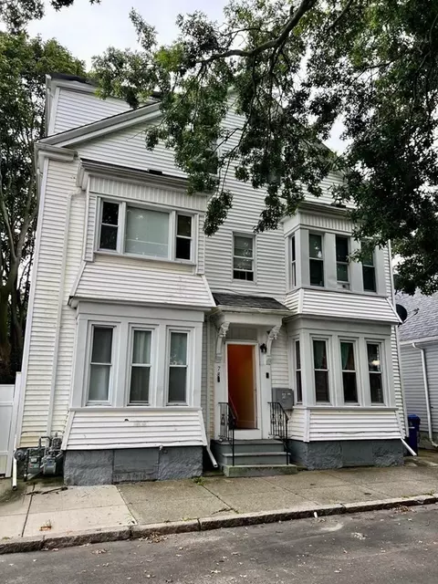 78 Thomas St, New Bedford, MA 02740