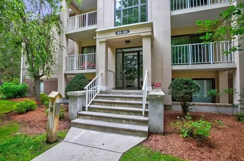 19 Bourbon St #94, Peabody, MA 01960
