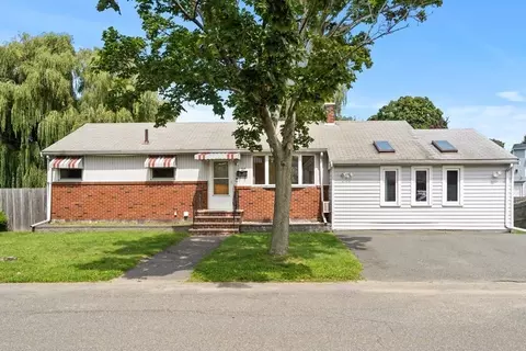 27 Ann Rd, Revere, MA 02151