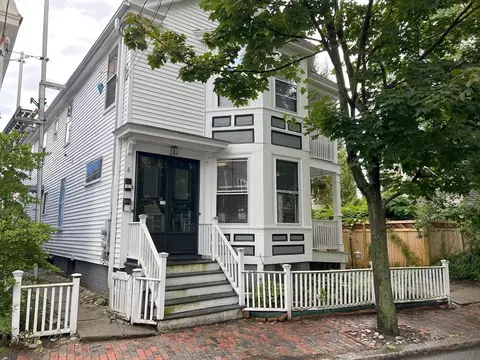 8 Pleasant St, Salem, MA 01970