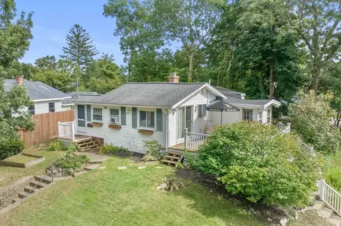 65 Lake Shore Dr, Weymouth, MA 02189