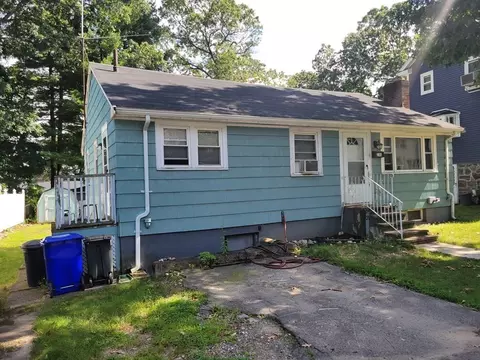 246 Itasca St, Boston, MA 02126 photo 2