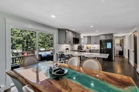 30 Chippingstone Rd, Barnstable, MA 02648