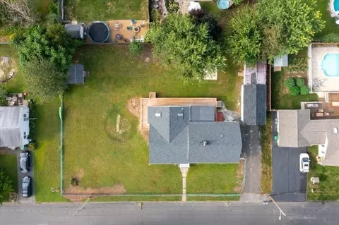 129 Catherine St, Chicopee, MA 01013 photo 36