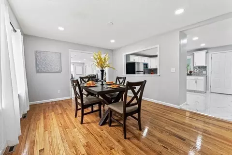 129 Catherine St, Chicopee, MA 01013 photo 13