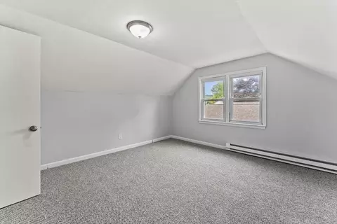 129 Catherine St, Chicopee, MA 01013 photo 33