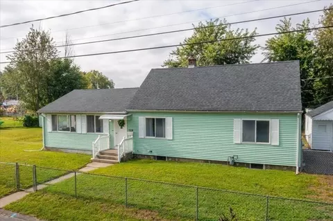 129 Catherine St, Chicopee, MA 01013 photo 3