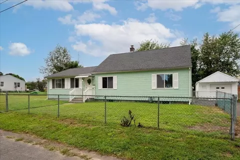 129 Catherine St, Chicopee, MA 01013 photo 2