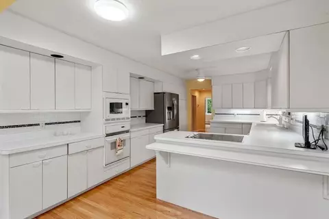 7 Wayside Ln, Canton, MA 02021 photo 6
