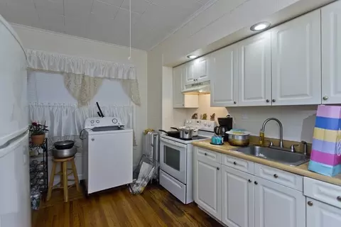 20-22 Berkshire St, Springfield, MA 01151 photo 5