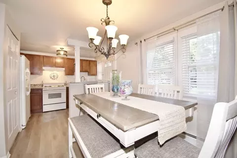 54 Manor #54, Springfield, MA 01118 photo 3