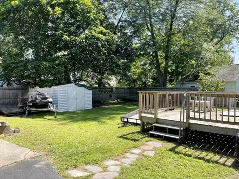 17 Midway St, Springfield, MA 01151 photo 13
