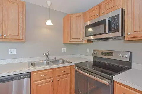 37 Nutmeg Dr, Worcester, MA 01603 photo 14