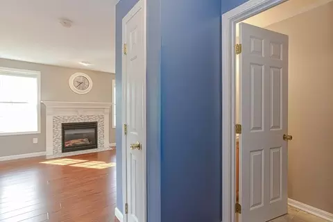 37 Nutmeg Dr, Worcester, MA 01603 photo 6