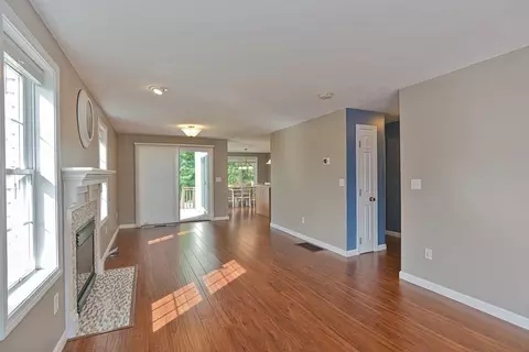 37 Nutmeg Dr, Worcester, MA 01603 photo 7
