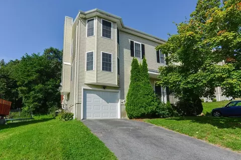 37 Nutmeg Dr, Worcester, MA 01603