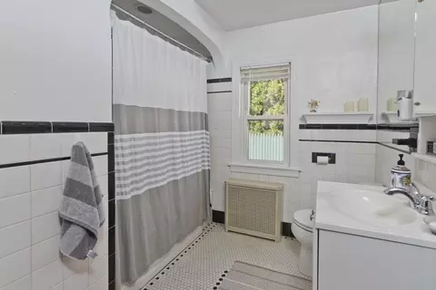 500 Grattan St, Chicopee, MA 01020 photo 17