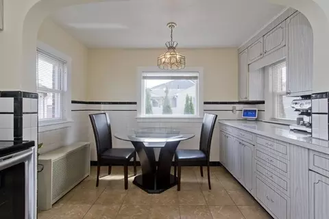 500 Grattan St, Chicopee, MA 01020 photo 7