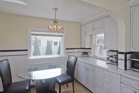 500 Grattan St, Chicopee, MA 01020 photo 9