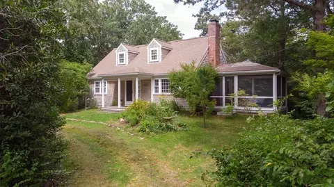 42 Scarsdale Rd, Dennis, MA 02638