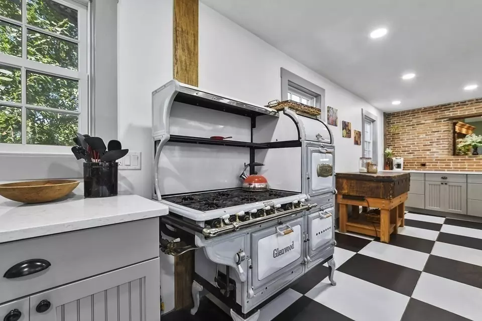  16 W Main St, Groton, MA 01450 photo 12