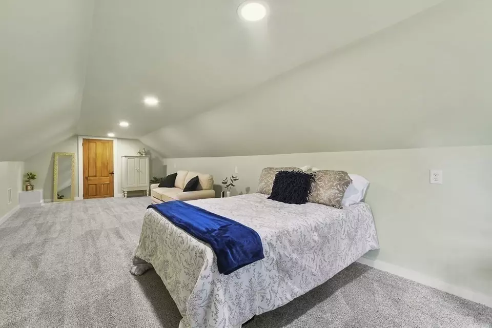  16 W Main St, Groton, MA 01450 photo 18