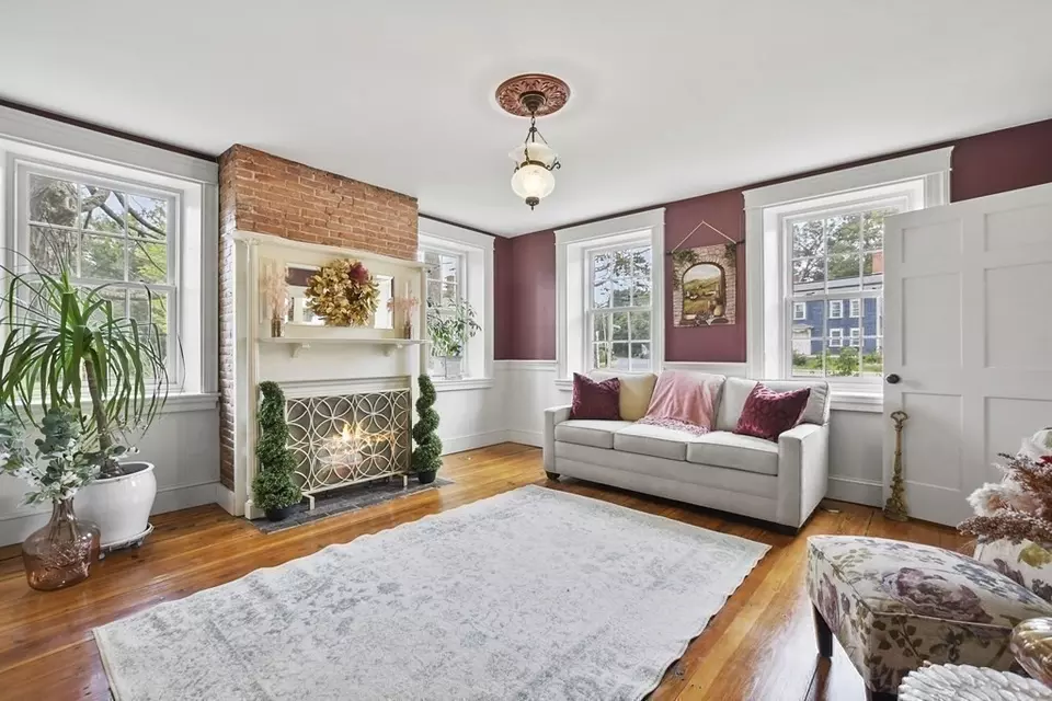  16 W Main St, Groton, MA 01450 photo 4