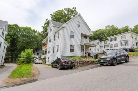 14 Winter St, Leominster, MA 01453