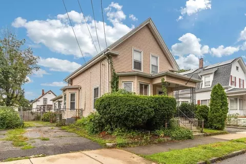 30 Coburn St, Lynn, MA 01902