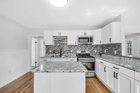 60 Norman St, Springfield, MA 01104 photo 8