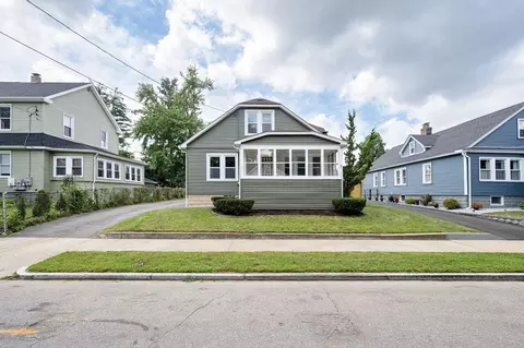 60 Norman St, Springfield, MA 01104 photo 2