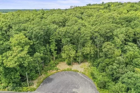 2 Oakwood Drive, Webster, MA 01570 photo 8