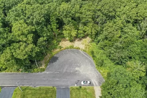 2 Oakwood Drive, Webster, MA 01570 photo 9