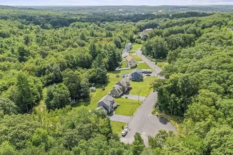 2 Oakwood Drive, Webster, MA 01570 photo 3